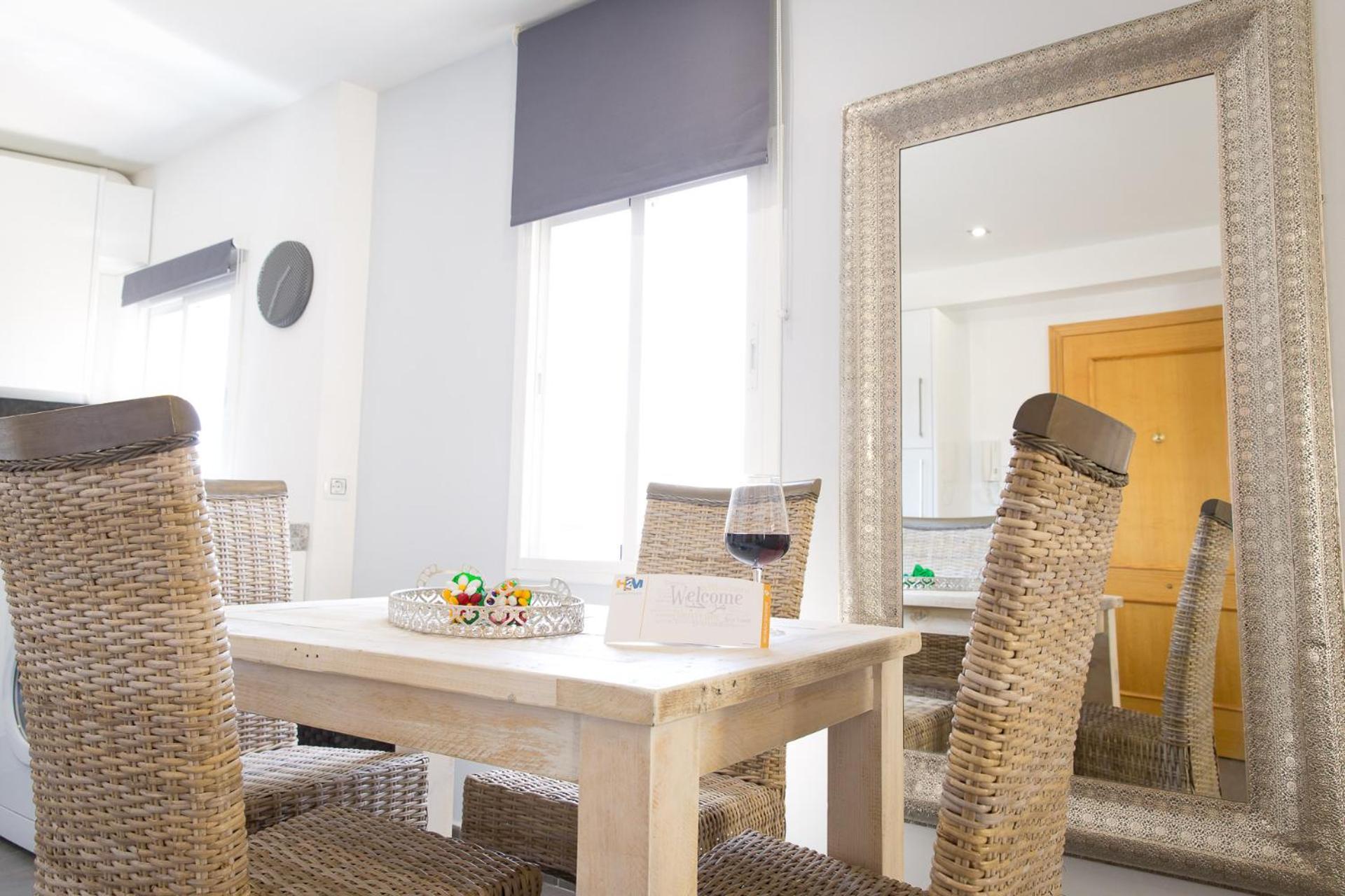 Appartement Holidays2malaga Dos Aceras In Old Town & High Speed Wifi Málaga