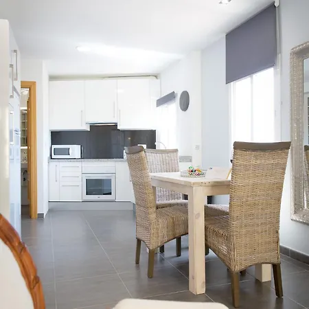 Holidays2Malaga Dos Aceras In Old Town & High Speed Wifi Exterior photo